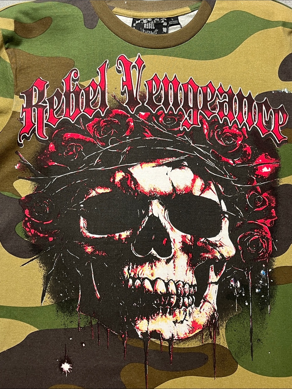 Rebel Vengeance Camo Skull Graphic T-Shirt NWT Large Gothic Streetwear